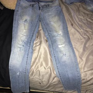 Distress jeans